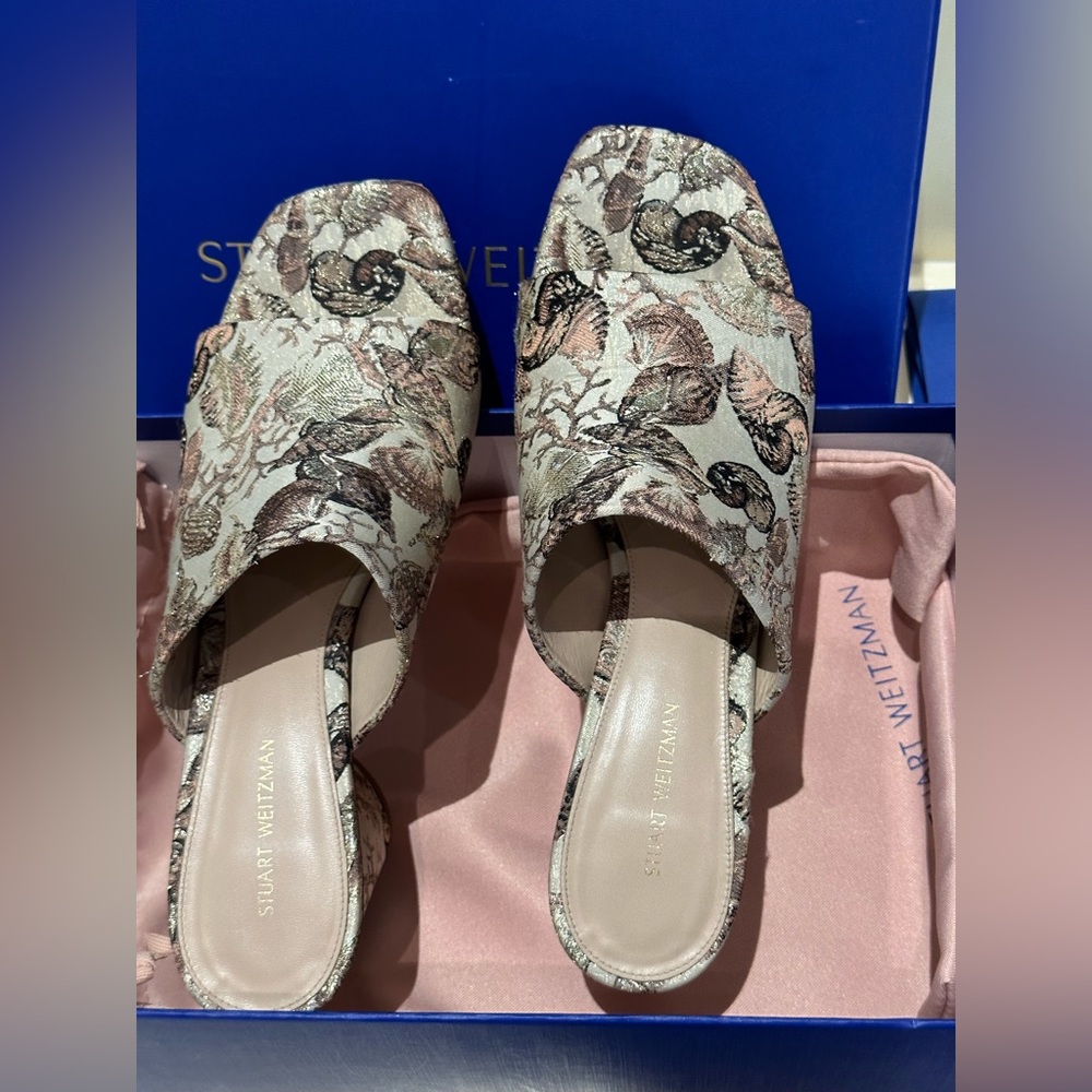 Stuart Weisman sandals